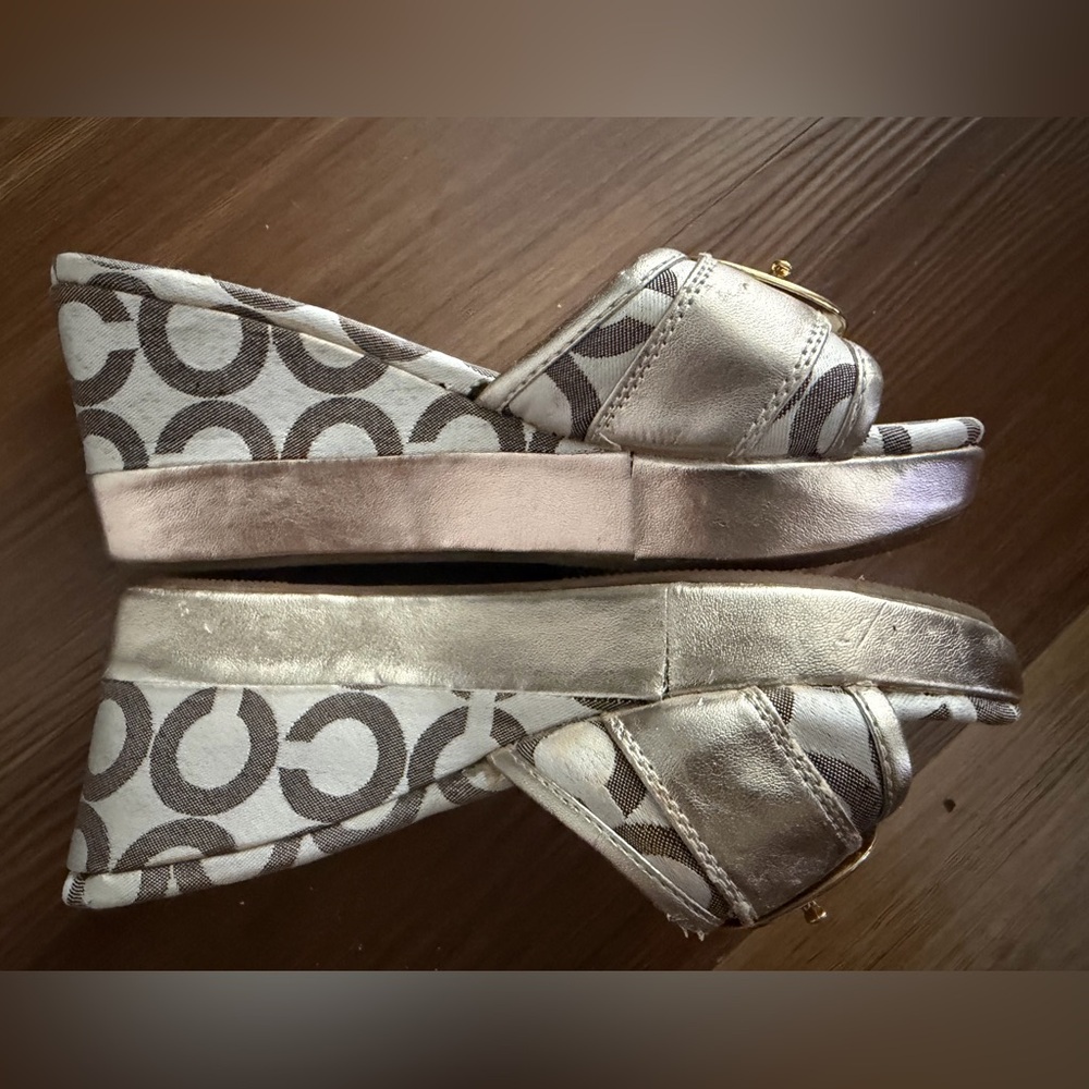 VINTAGE Coach Women's Sandals Size 7 - Picture 5 of 13